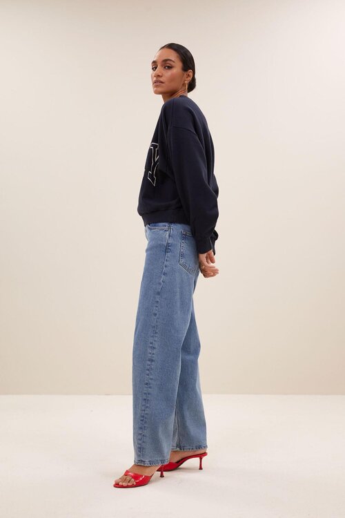 By Bar Diepblauwe trui