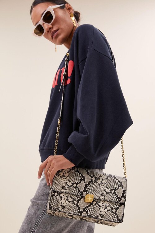 By Bar Tas met Slangenprint