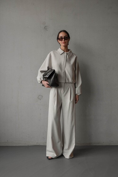 Club L'avenir Bomberjack in Beige