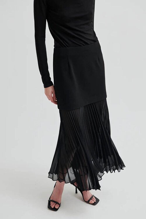 Second Female Zwarte Koa Rok