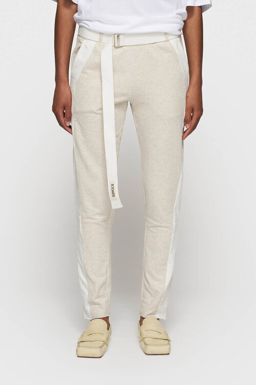 10Days Soft White Melee cropped jogger met riem en tape-details