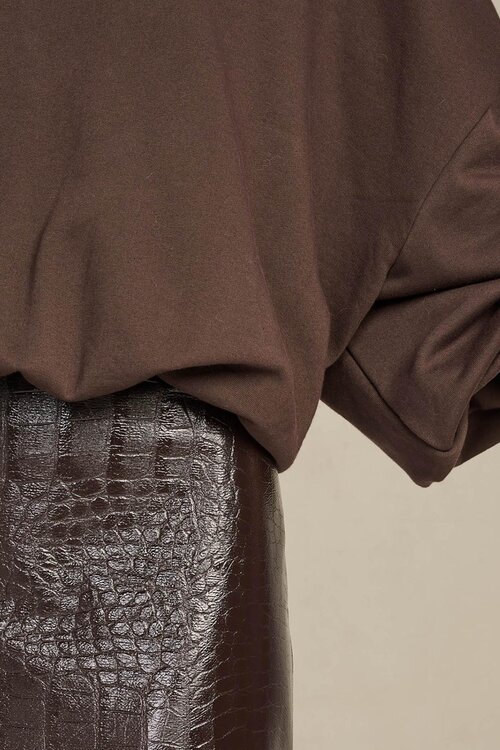 March23 Bruine Sweater