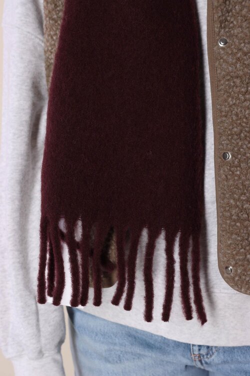 American Vintage Diep bordeauxrode sjaal van gebreid materiaal