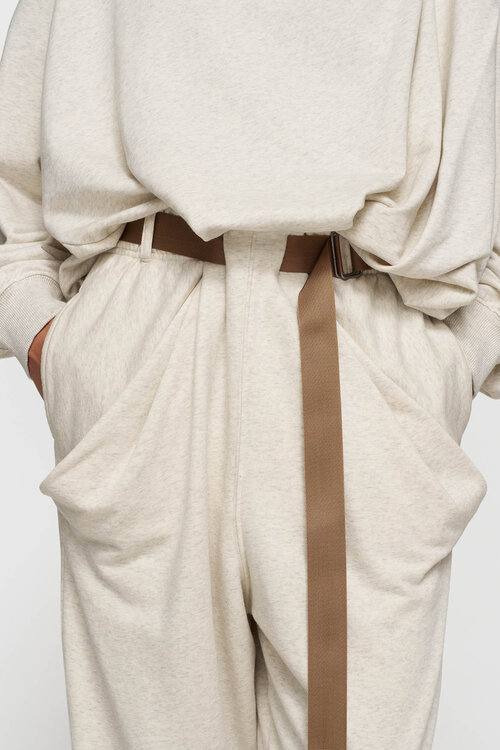 10Days Zachte witte geplooide joggingbroek met riem