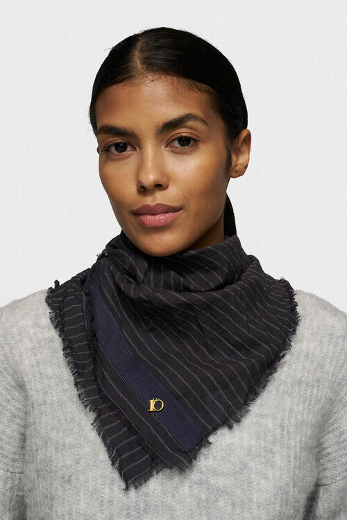 10Days Donker Marine Testproduct