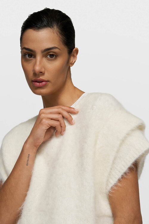 10Days Mouwloze gebreide trui in ecru