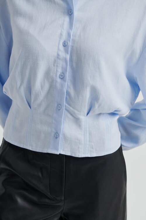 Second Female Nura Shirt in lichtblauw