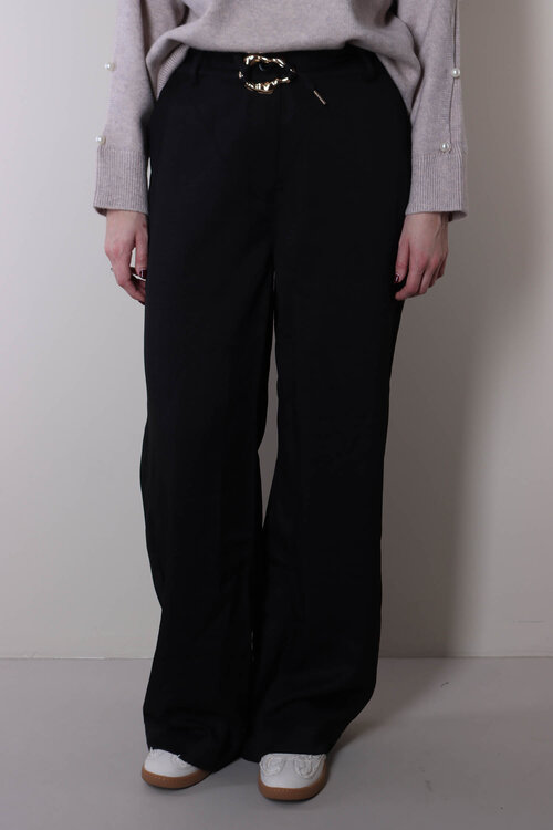 Haute L'Amitie Tail Pant met X Buckle