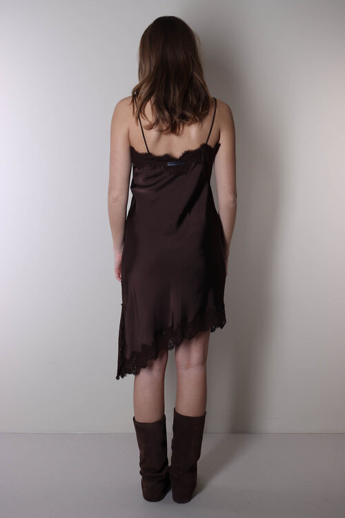 Haute L'Amitie Naomi Asym Lingerie Jurk in Bruin