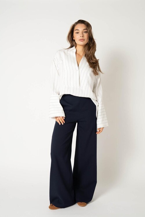 EST'SEVEN Pantalon in Donkerblauw