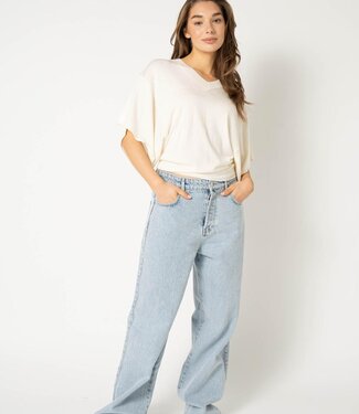 EST'SEVEN Off White Sweater