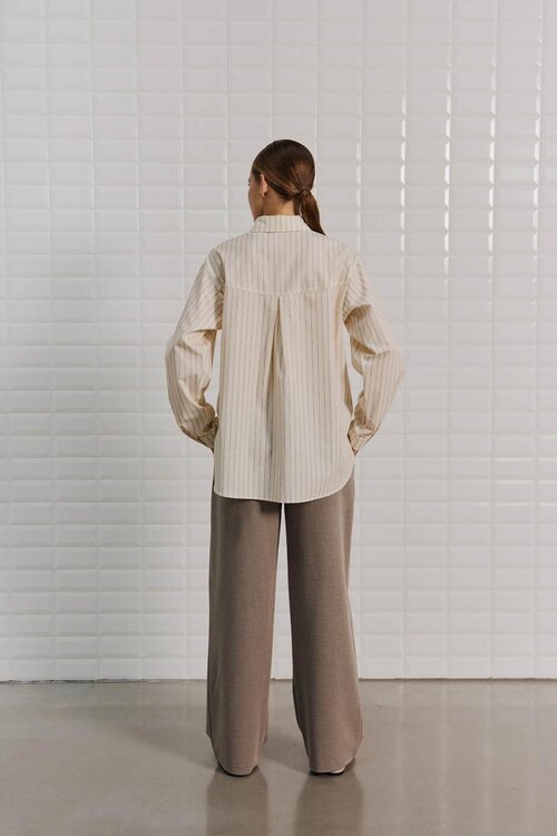 WITHBLACK Crèmekleurige Blouse