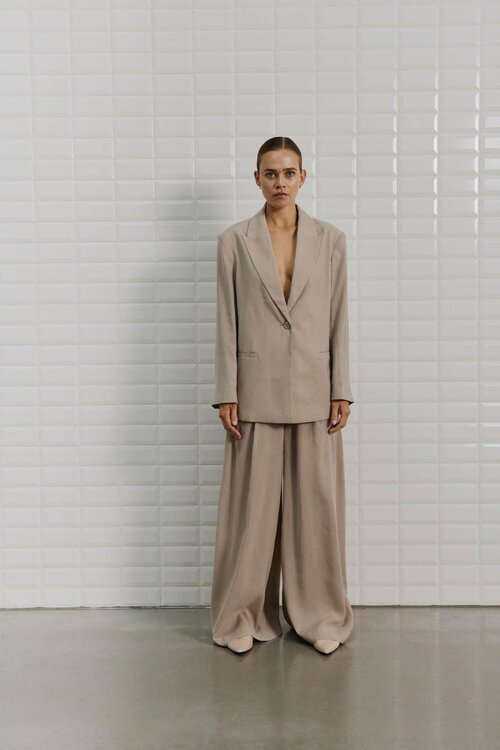 WITHBLACK Blazer in Zand Beige