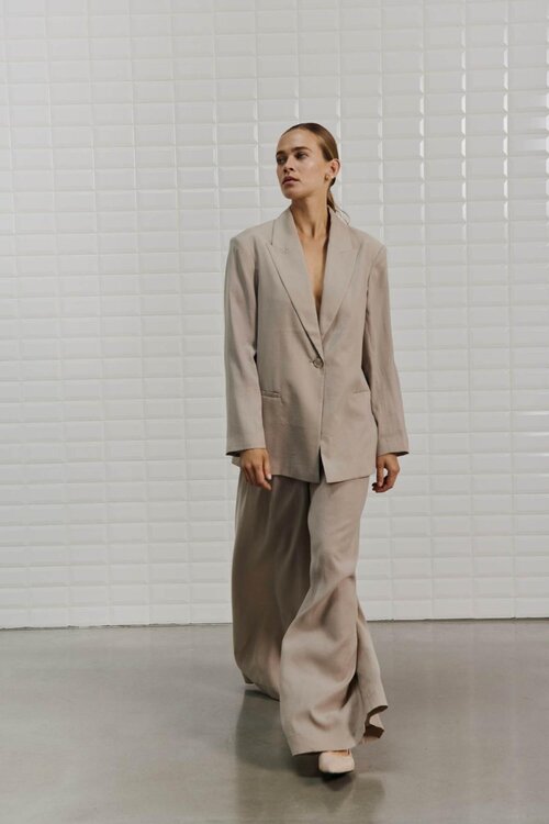 WITHBLACK Blazer in Zand Beige