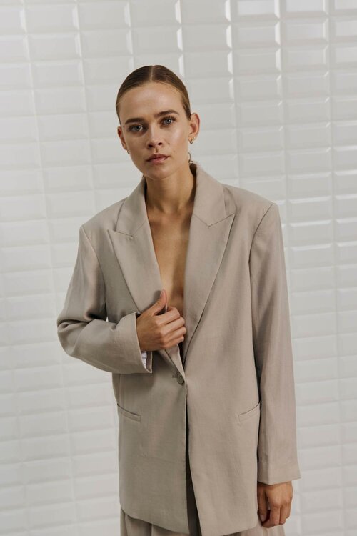 WITHBLACK Blazer in Zand Beige