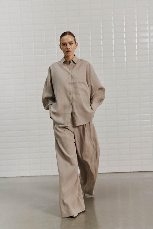 WITHBLACK Oversized Shirt in Zand Beige