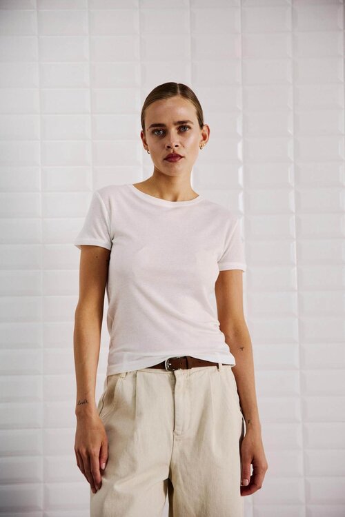 WITHBLACK Shirt met Korte Mouwen in Cream White