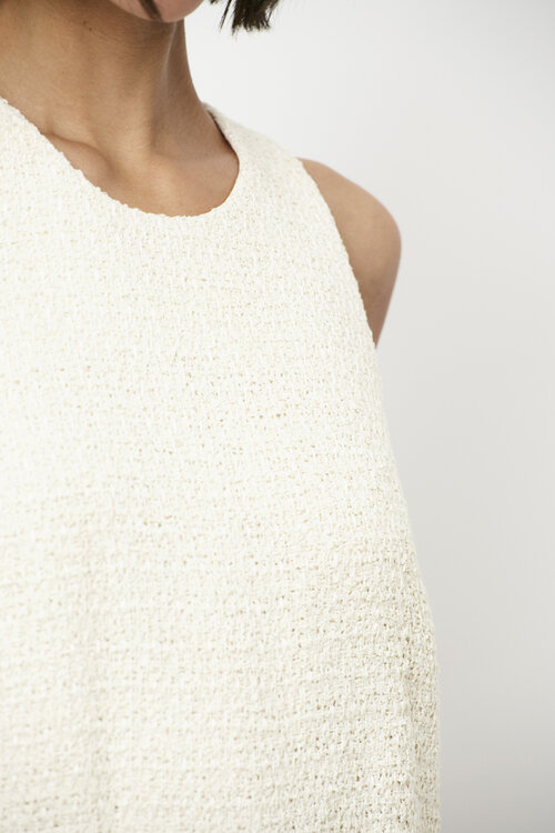 Dante 6 Off White Nolise Fringe Boucle Top van VAND. Lifestyle