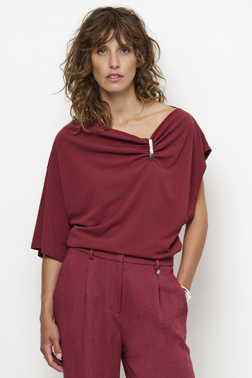 Dante 6 Bordeauxrode Gou Drapey Top