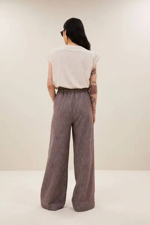 By Bar Sand Tobi Speed Top