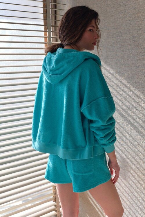 American Vintage Turquoise Pluizige Short