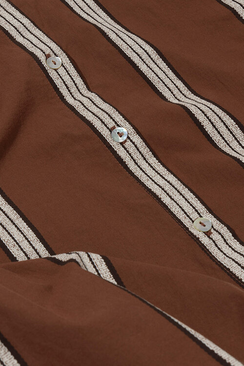 10Days Deep Brown cropped blouse met knoopdetail