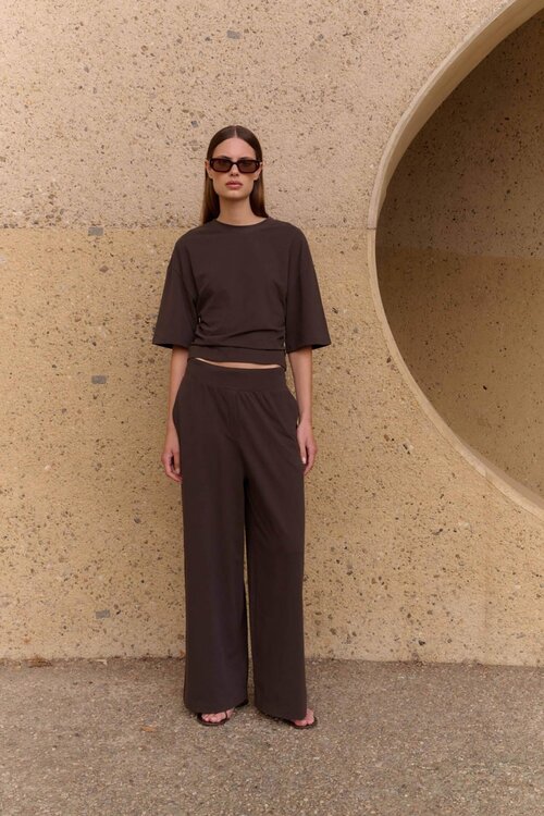 Club L'avenir Mireille Shirt in Diepbruin