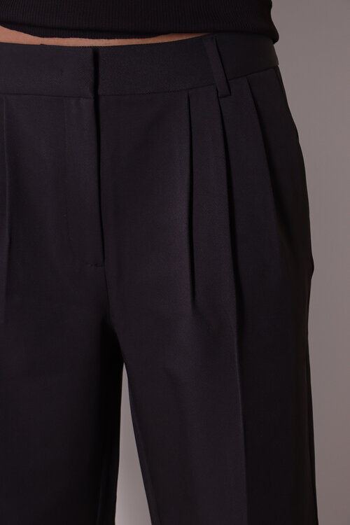 Haute L'Amitie Premiere Bermuda Shorts