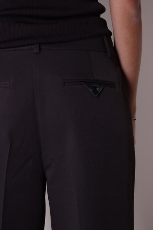 Haute L'Amitie Premiere Bermuda Shorts