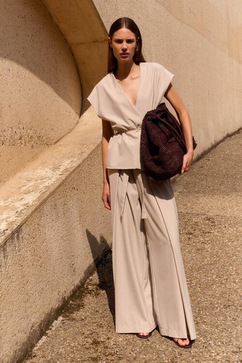 Club L'avenir Acay Blouse van Sand