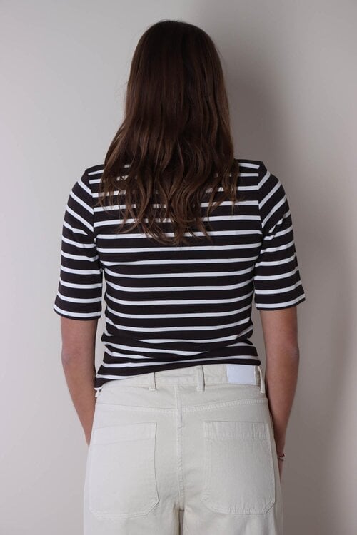 WITHBLACK Bruine WBLLULLU SS TEE
