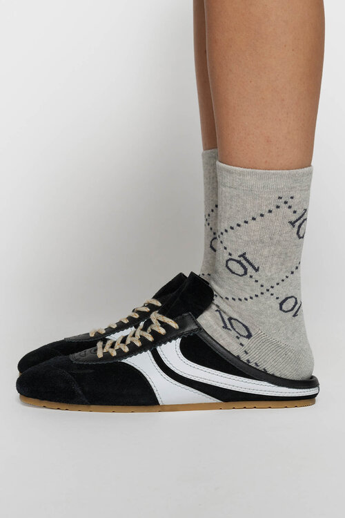 10Days Grijze sokken met een all-over monogram design