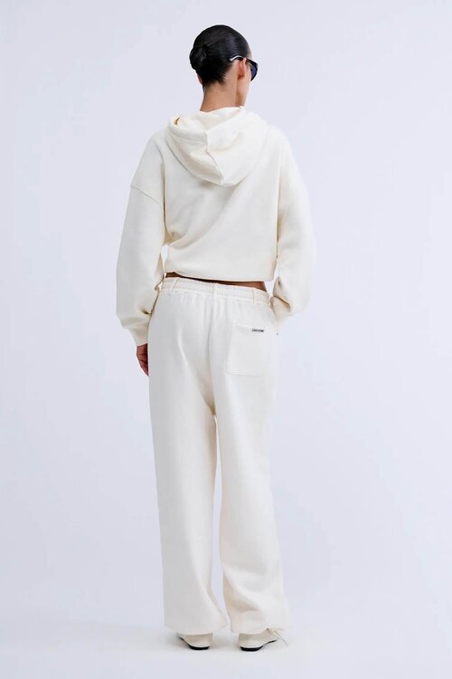 Love Stories Carter Jogger in Offwhite