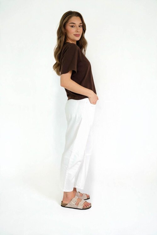 EST'SEVEN Bruine top met lange mouwen en kanten details