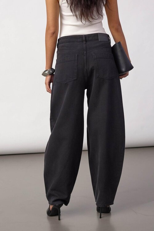 Co'couture Akira Barrel Jeans in zwart