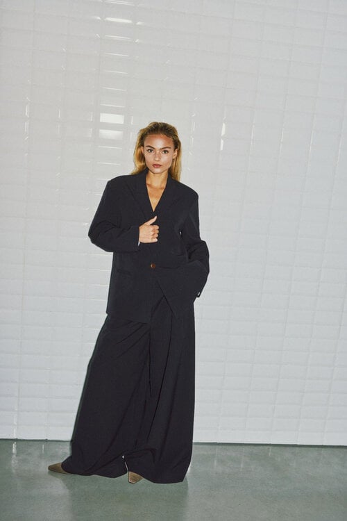 WITHBLACK WBLLILY TAILORED BLAZER