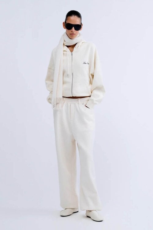 Love Stories Carter Jogger in Offwhite