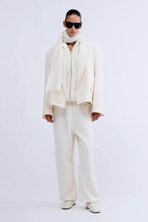 Love Stories Carter Jogger in Offwhite