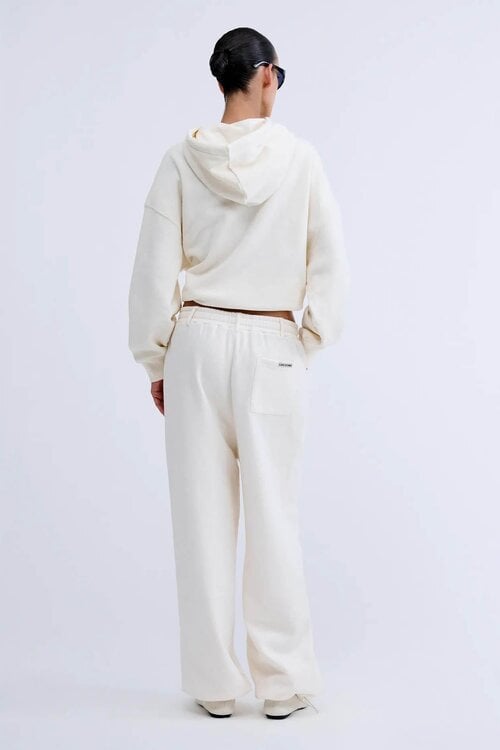 Love Stories Carter Jogger in Offwhite