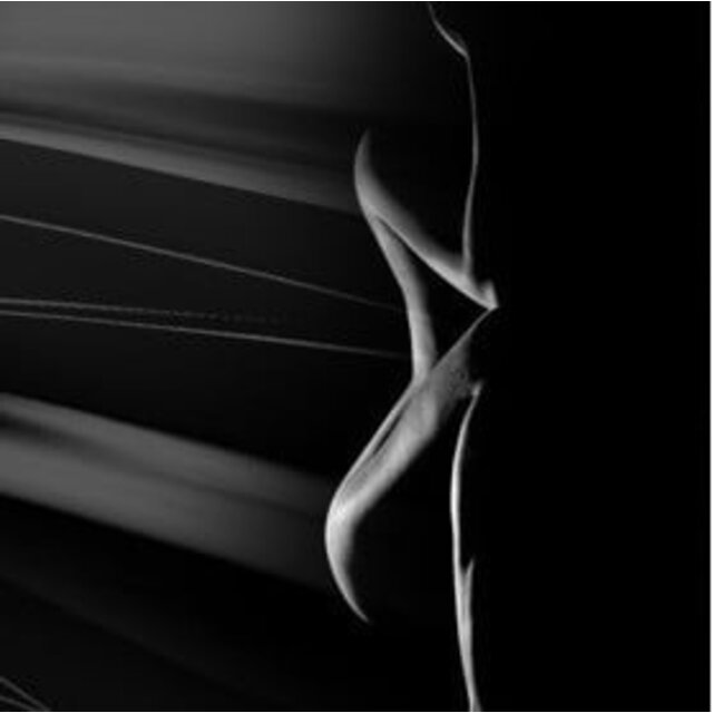 Holiday Elastique Black Brazilian – elastische zwarte hars (zonder strip)