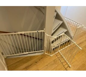 BabyDan BabyDan Flex Barrière de Sécurité Escalier et Porte 252 cm & BabyDan FlexiFit Barrière de Sécurité Escalier et Porte 62 - 105 cm