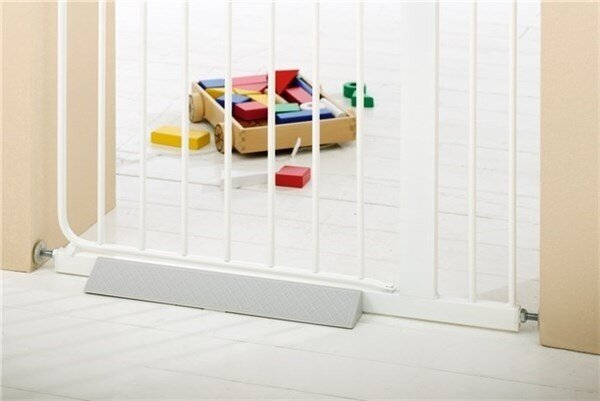 BabyDan BabyDan Barrière de Sécurité Escalier et Porte Seuil Antitrébuchement (2 Pièces)