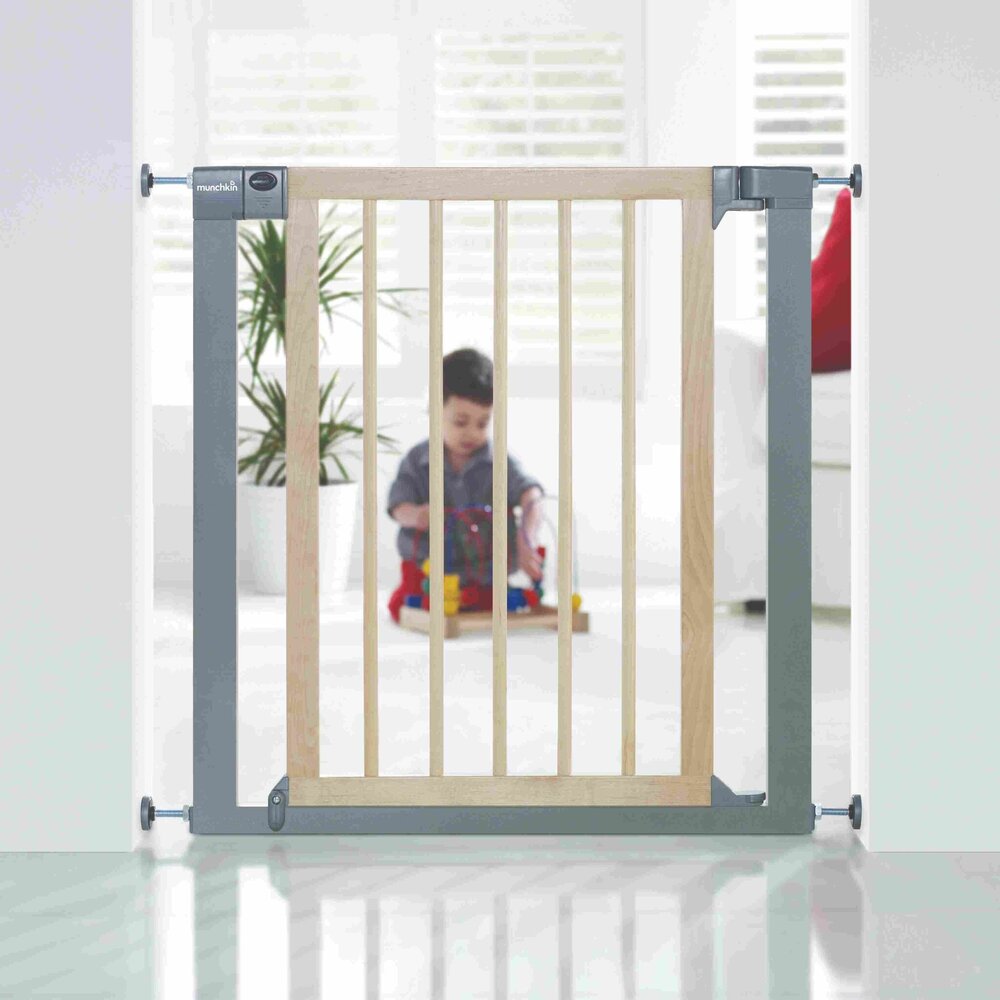 Munchkin Munchkin Designer Close Barrière de Sécurité Escalier et Porte 75 - 82 cm Munchkin Munchkin Designer Close Barrière de Sécurité Escalier et Porte 75 - 82 cm