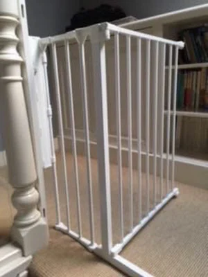 Latte de montage BabyDan Flex barrière de sécurité escalier