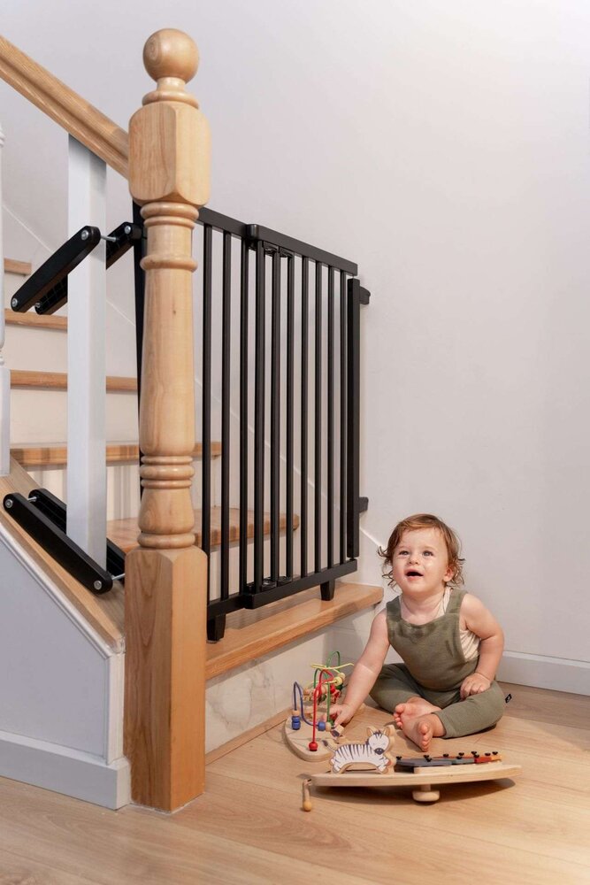 Geuther Geuther Barrière de Sécurité Escalier Oris 2735+ 95 - 135 cm Geuther Geuther Barrière de Sécurité Escalier Oris 2735+ 95 - 135 cm