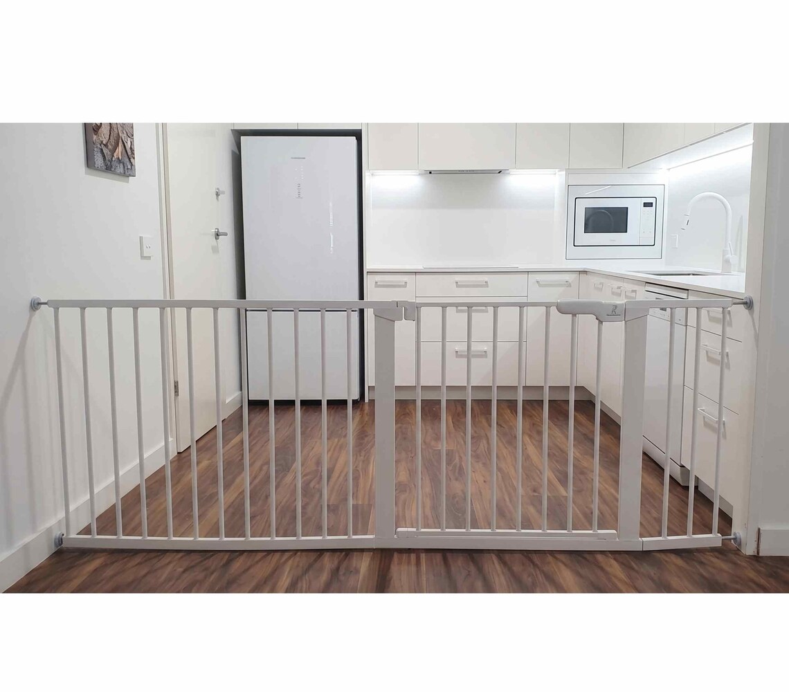 BabyDan BabyDan Premier Barrière de Sécurité Escalier et Porte 171,3 - 177,1 cm BabyDan BabyDan Premier Barrière de Sécurité Escalier et Porte 171,3 - 177,1 cm