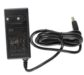 Chihiros Trafo 36V 1A (Universal 550-800) Chihiros Trafo 36V 1A (Universal 550-800)