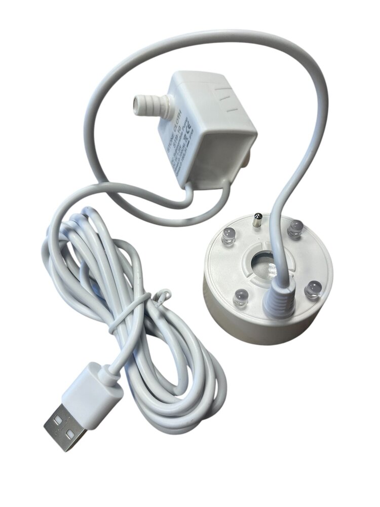 AquastoreXL Mistmaker Weiß mit RGB-Beleuchtung und Pumpe AquastoreXL Mistmaker Weiß mit RGB-Beleuchtung und Pumpe