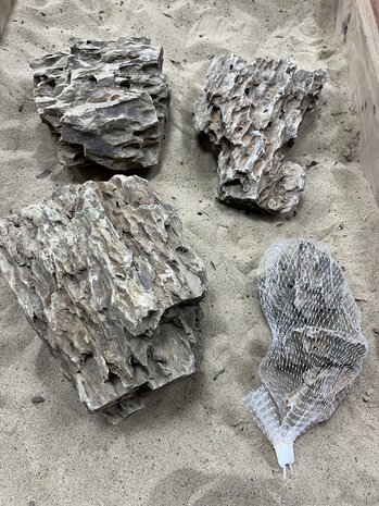 AQXL F Steinbündel Dragon Rock braun 4 Stück AQXL F Steinbündel Dragon Rock braun 4 Stück