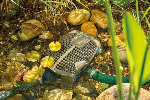 Oase Aquamax Eco Premium 13000 Energieeffiziente und leistungsstarke Teichpumpe